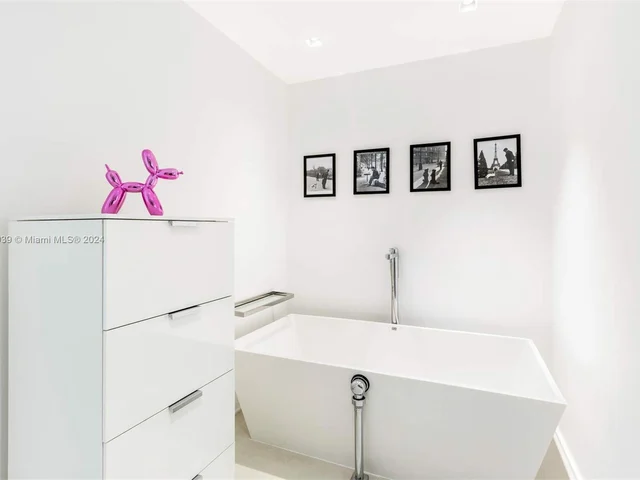 9601 Collins Ave # 1009, Bal Harbour FL 33154