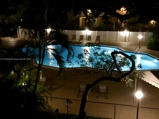 118 Royal Park Dr # 3C, Oakland Park FL 33309