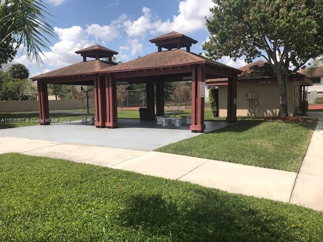 9769 NW 37th # 13, Sunrise FL 33351