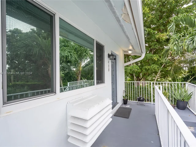 2100 NE 39th St # 408, Fort Lauderdale FL 33308