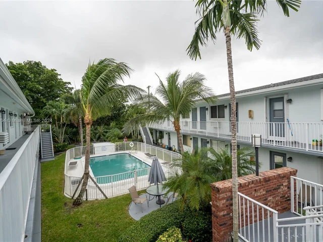 2100 NE 39th St # 408, Fort Lauderdale FL 33308