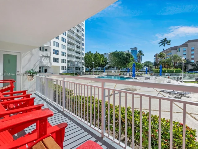 201 N Ocean Blvd # 107, Pompano Beach FL 33062