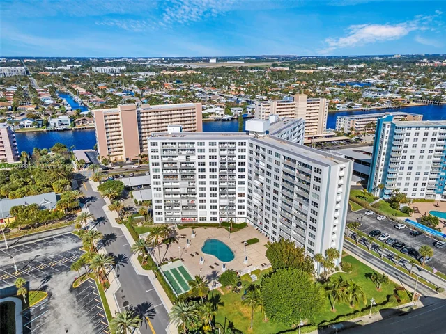 201 N Ocean Blvd # 107, Pompano Beach FL 33062