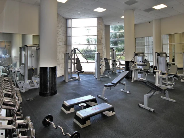 5151 Collins Ave # 526, Miami Beach FL 33140