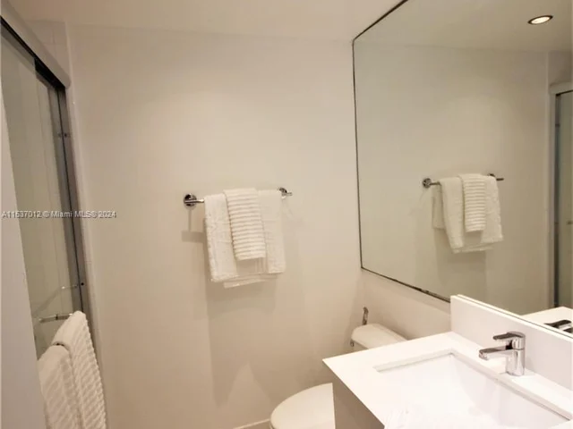 5151 Collins Ave # 526, Miami Beach FL 33140