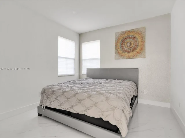 2214 NE 41st Ave, Homestead FL 33033