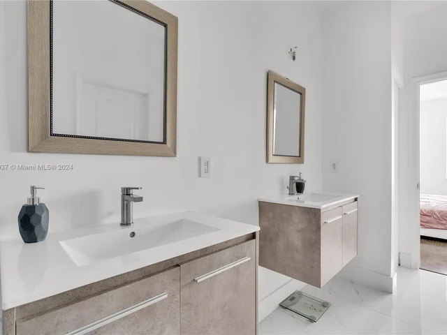 2214 NE 41st Ave, Homestead FL 33033