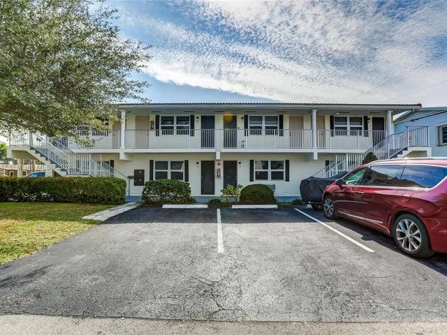 1520 NE 56TH ST # 6, Fort Lauderdale FL 33334
