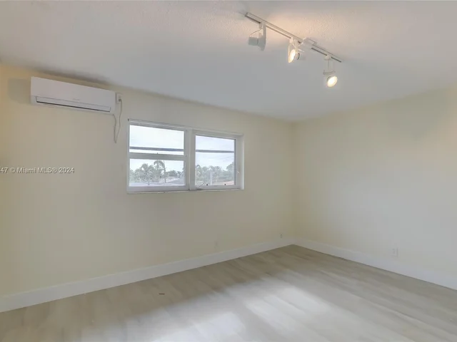 1520 NE 56TH ST # 6, Fort Lauderdale FL 33334