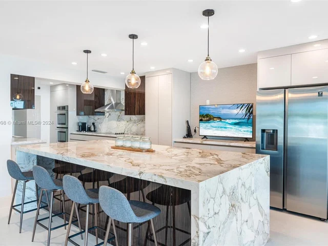 1055 Stillwater Dr, Miami Beach FL 33141