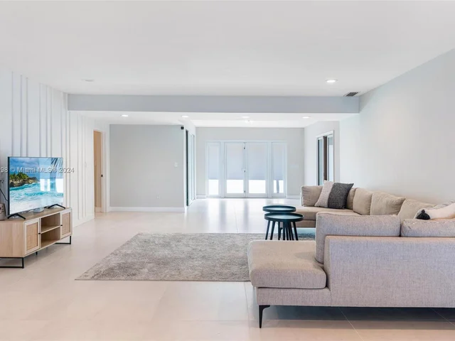 1055 Stillwater Dr, Miami Beach FL 33141