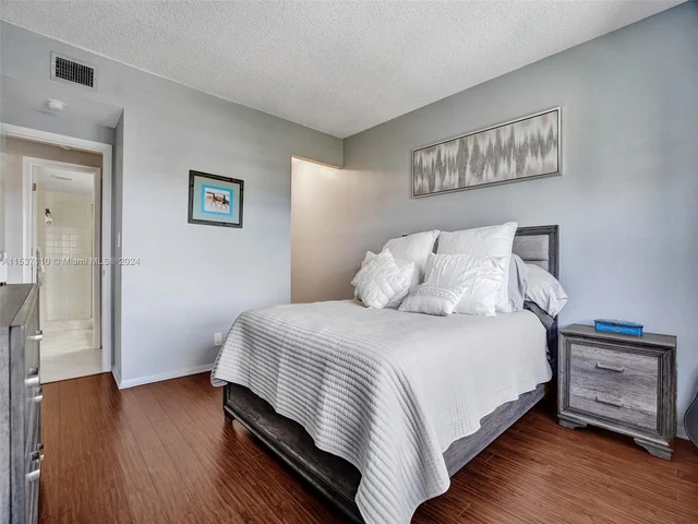 400 N Riverside Dr # 503, Pompano Beach FL 33062