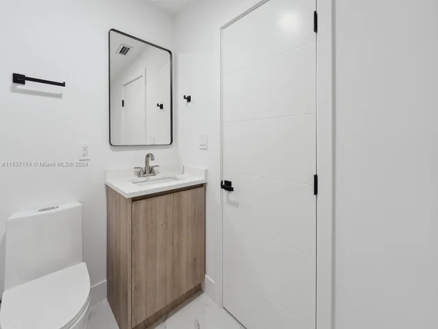 3051 SW 84th Ct, Miami FL 33155