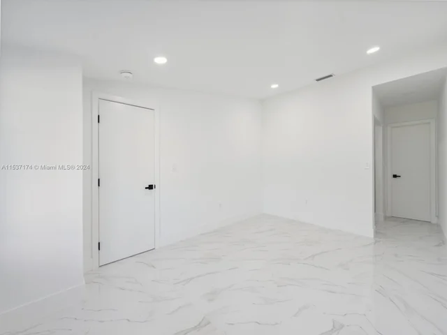 3051 SW 84th Ct, Miami FL 33155