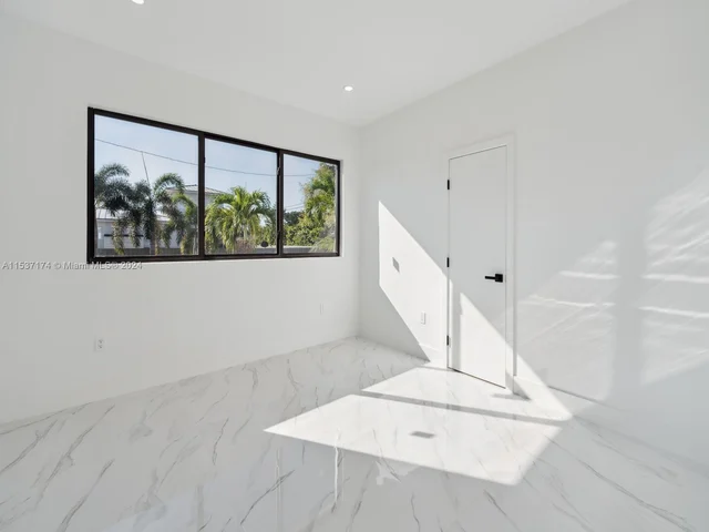 3051 SW 84th Ct, Miami FL 33155