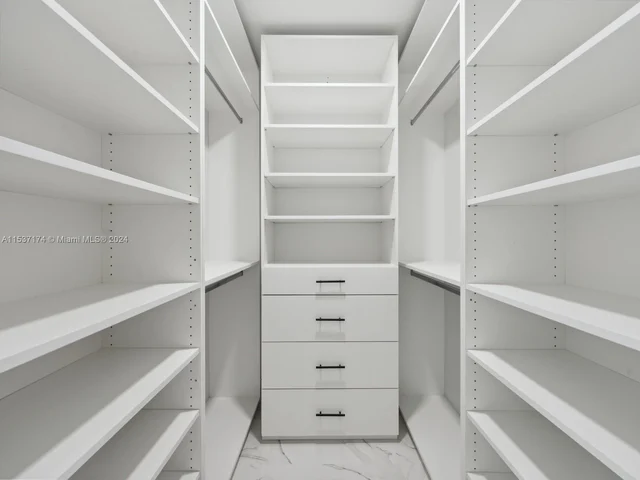 3051 SW 84th Ct, Miami FL 33155