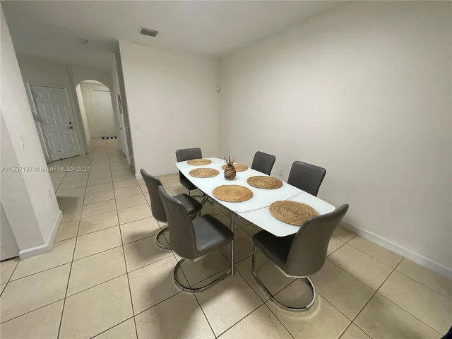 8755 NW 98th Ct # 8755, Doral FL 33178