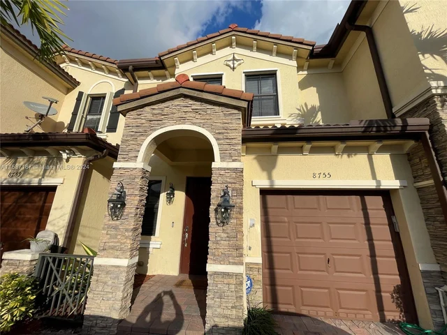 8755 NW 98th Ct # 8755, Doral FL 33178