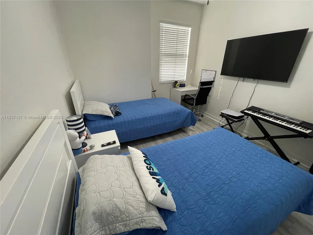 8755 NW 98th Ct # 8755, Doral FL 33178