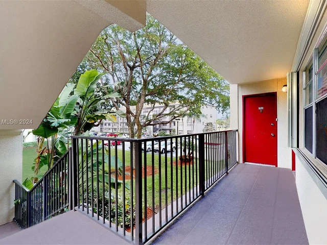 200 SW 132nd Way # 201L, Pembroke Pines FL 33027