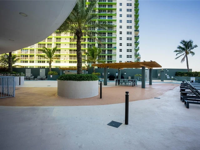 1750 N Bayshore Dr # 4910, Miami FL 33132