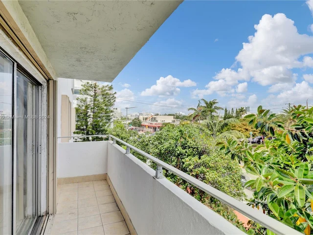 1200 14th St # 3A, Miami Beach FL 33139