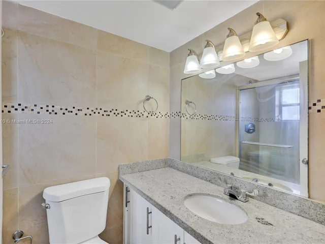 1200 14th St # 3A, Miami Beach FL 33139