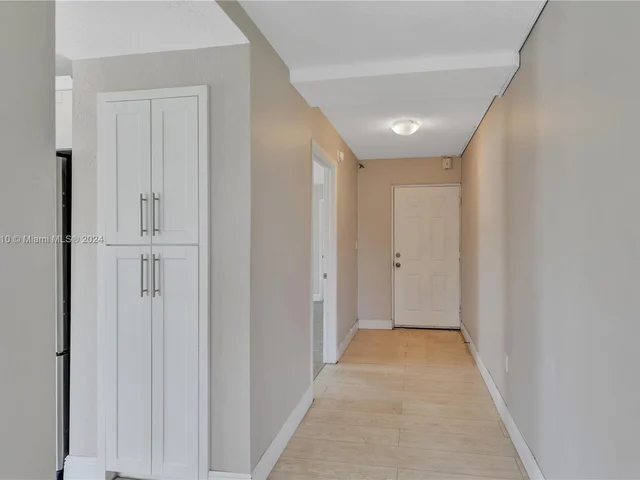 1200 14th St # 3A, Miami Beach FL 33139