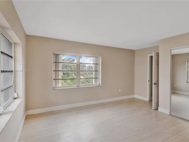 1200 14th St # 3A, Miami Beach FL 33139