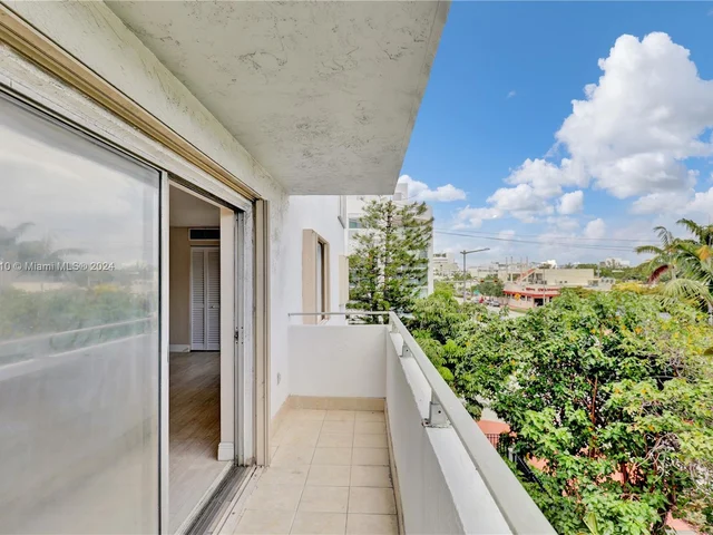 1200 14th St # 3A, Miami Beach FL 33139