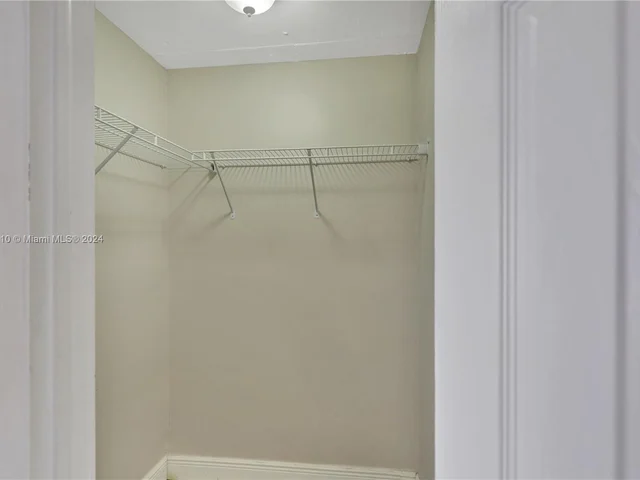 1200 14th St # 3A, Miami Beach FL 33139