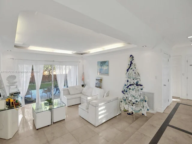 21235 NE 19th Ct, Miami FL 33179