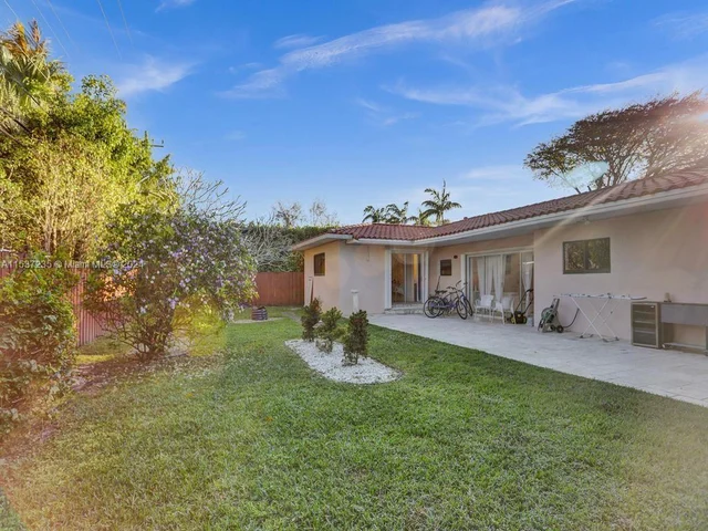 21235 NE 19th Ct, Miami FL 33179