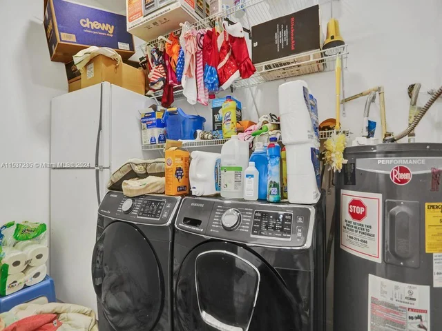 21235 NE 19th Ct, Miami FL 33179