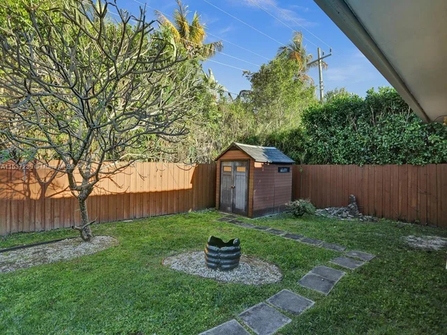 21235 NE 19th Ct, Miami FL 33179