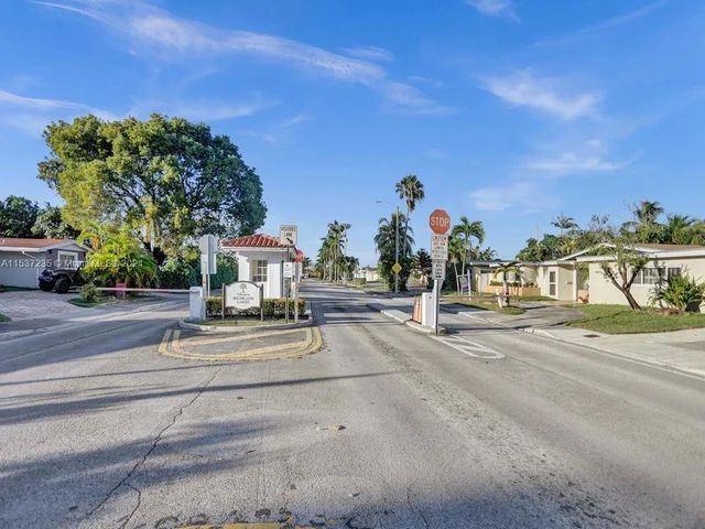 21235 NE 19th Ct, Miami FL 33179