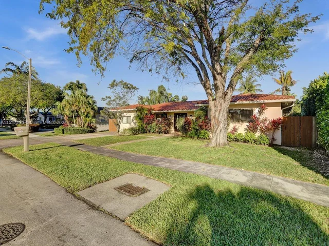 21235 NE 19th Ct, Miami FL 33179