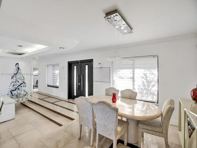 21235 NE 19th Ct, Miami FL 33179