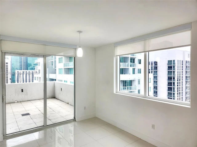 244 Biscayne Blvd # 2809, Miami FL 33132
