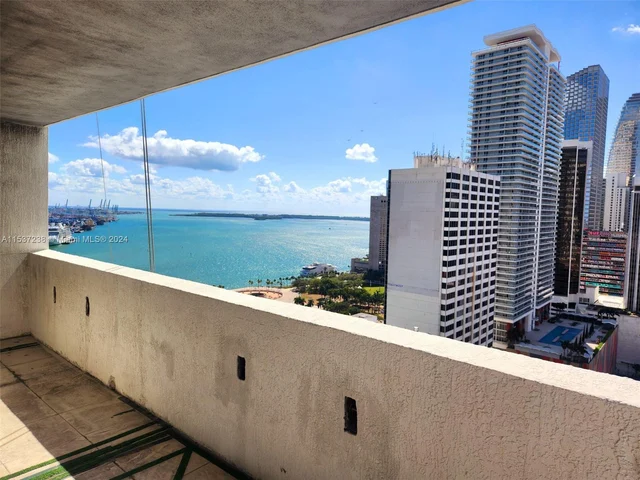 244 Biscayne Blvd # 2809, Miami FL 33132