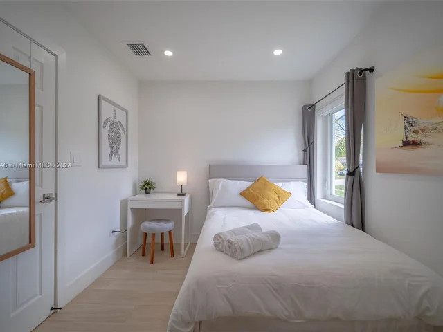 1835 NE 154th Ter, North Miami Beach FL 33162