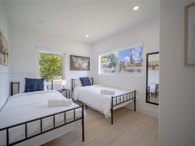 1835 NE 154th Ter, North Miami Beach FL 33162