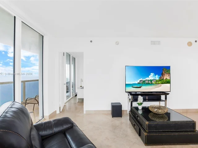 1830 S Ocean Dr # 2808, Hallandale Beach FL 33009