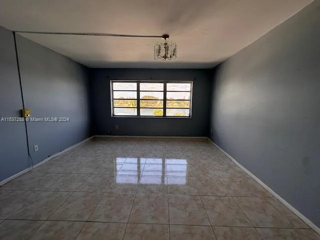 877 NE 195th St # 318, Miami FL 33179