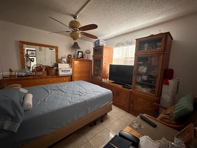 877 NE 195th St # 318, Miami FL 33179