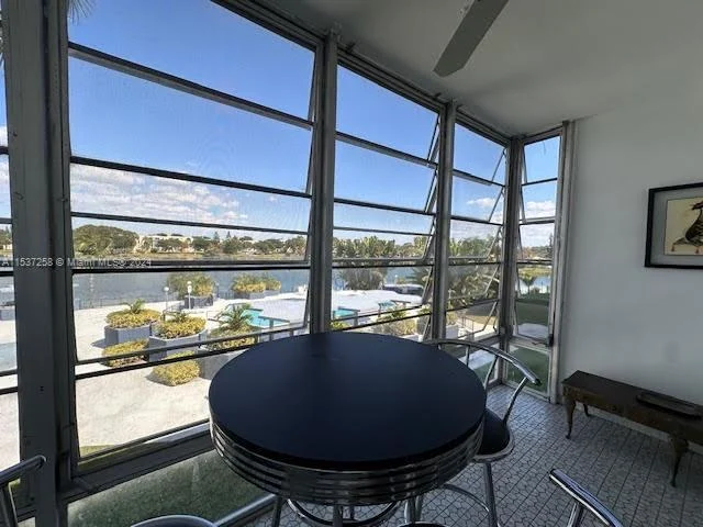 877 NE 195th St # 318, Miami FL 33179