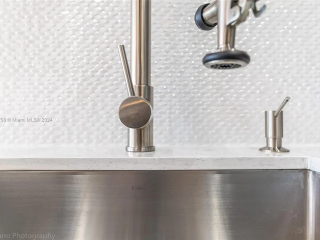 1000 West Ave # 732, Miami Beach FL 33139