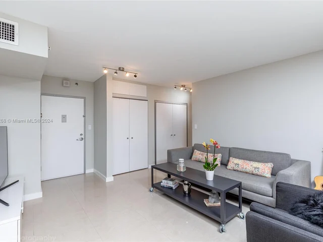 1000 West Ave # 732, Miami Beach FL 33139