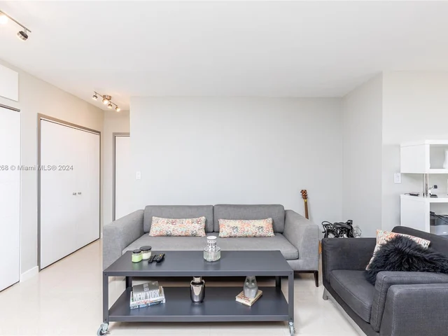 1000 West Ave # 732, Miami Beach FL 33139
