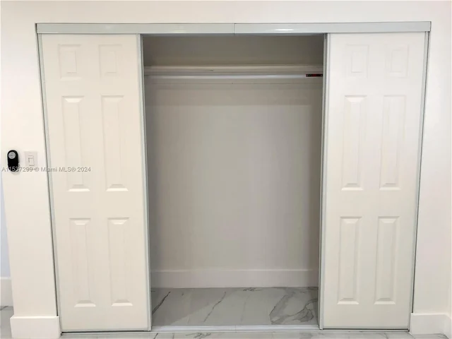 8033 Lake Dr # 203, Doral FL 33166